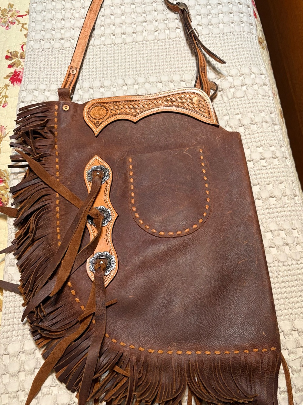Fringed Brown Leather Shoulder Bag with Tooled Trim - Picture 2 of 8